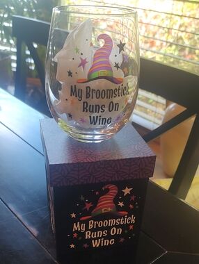 My Broomstick Runs On Wine Stemless Glass - Halloween Purple Design